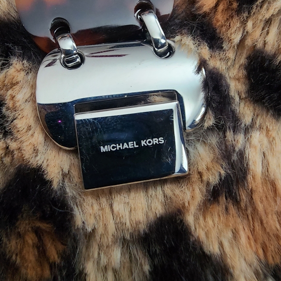 Michael Kors Tortoise Shell Watch - Picture 5 of 6